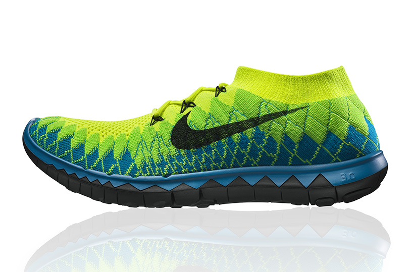 Set your feet free with the Nike Free 3.0 Flyknit . Featuring a single